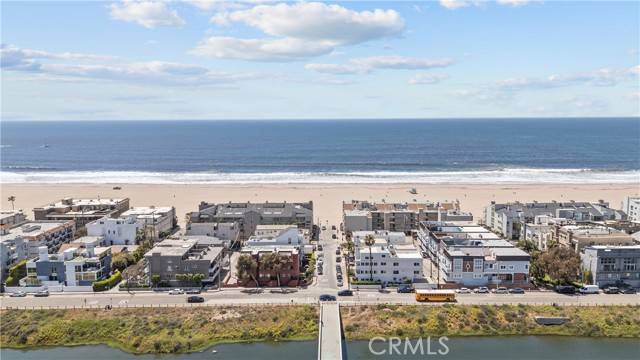 Marina Del Rey, CA 90292,13 Lighthouse Street #13 & 15