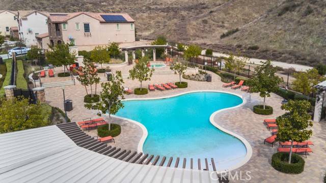 Valencia (santa Clarita), CA 91354,29048 N West Hills Drive