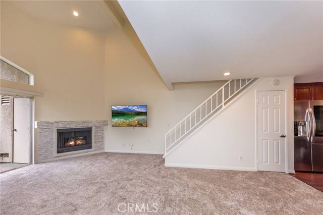 Woodland Hills (los Angeles), CA 91367,5500 Owensmouth Avenue #303