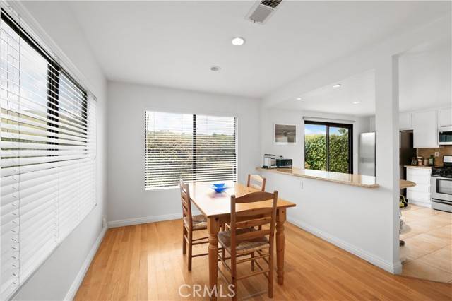 Calabasas, CA 91301,3956 Lost Springs Drive