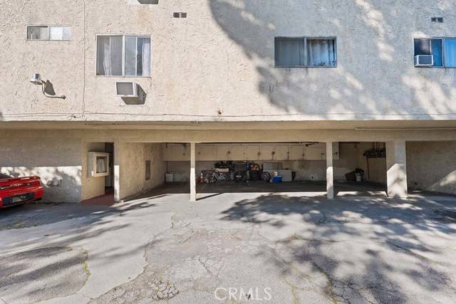 North Hollywood (los Angeles), CA 91605,6828 Fulton Avenue