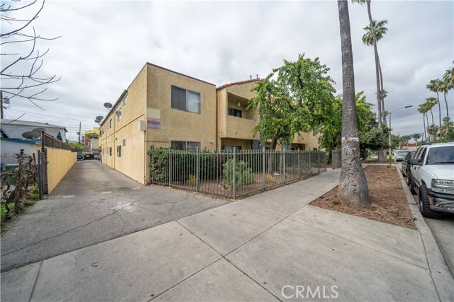 Van Nuys (los Angeles), CA 91411,14814 Erwin Street