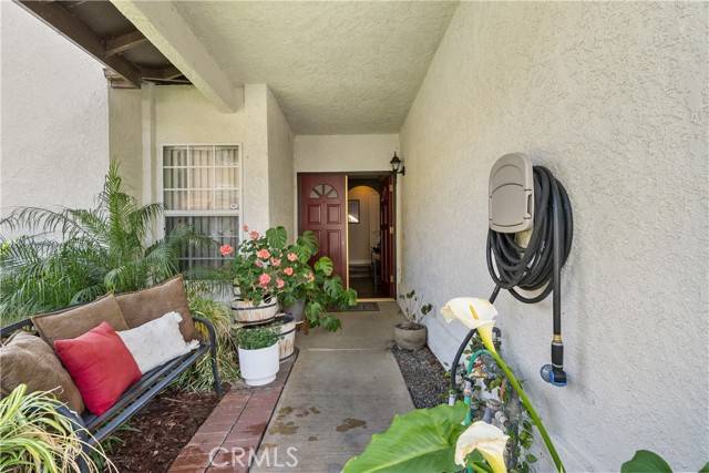 Castaic, CA 91384,29012 Lomita Drive