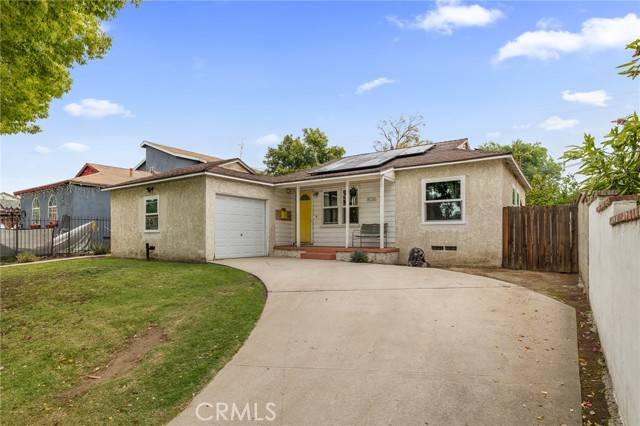 Panorama City (los Angeles), CA 91402,8036 Hazeltine Avenue