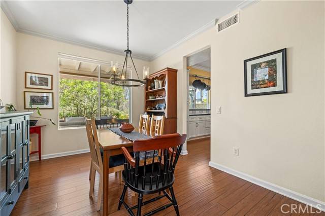 Valencia (santa Clarita), CA 91354,27715 Mansfield Court