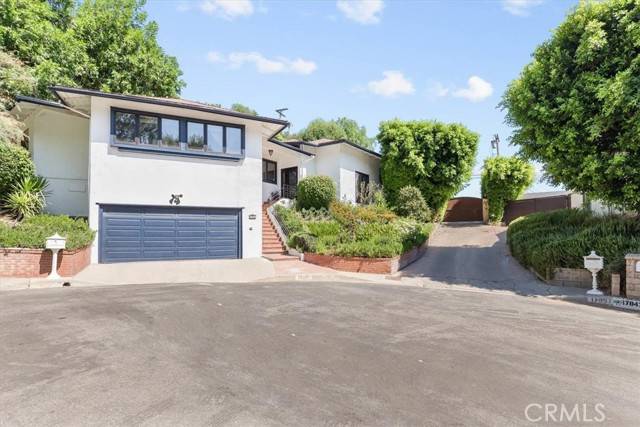 Encino (los Angeles), CA 91316,17861 Cathedral Place