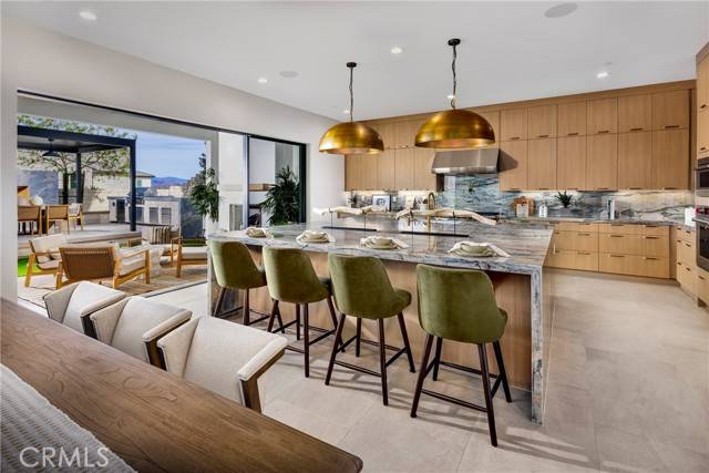 Valencia (santa Clarita), CA 91381,27780 Reel Lane
