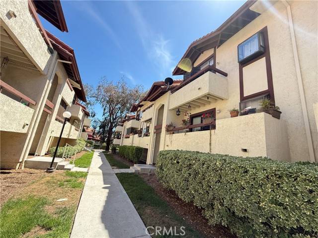 Canyon Country (santa Clarita), CA 91387,18122 Sundowner Way #1108
