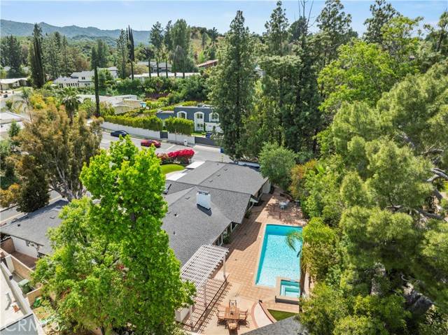 Encino (los Angeles), CA 91316,4250 Louise Avenue