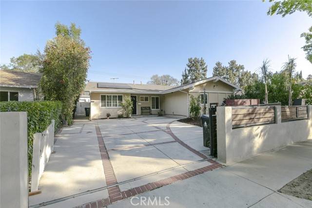 West Hills (los Angeles), CA 91307,23395 Schoolcraft Street