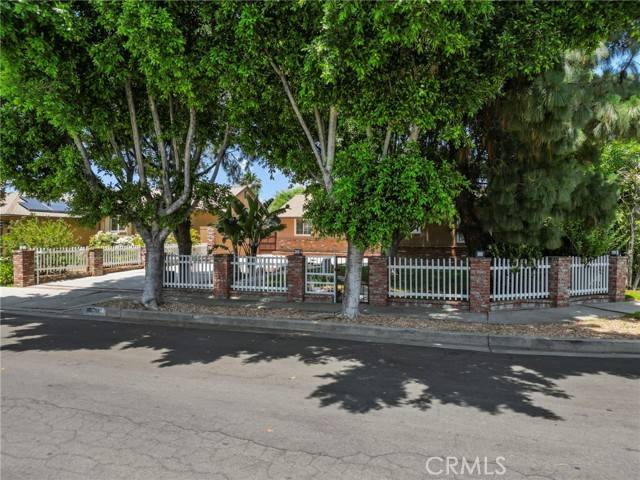 Granada Hills (los Angeles), CA 91344,15711 Hiawatha Street