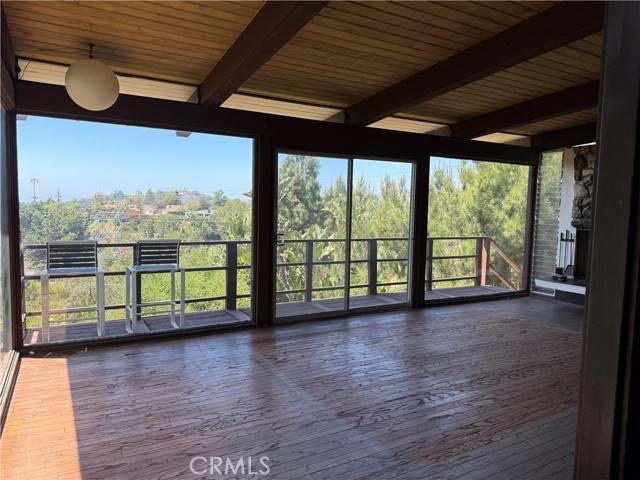 Los Angeles, CA 90049,1091 N Kenter Avenue