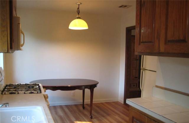 Tarzana (los Angeles), CA 91356,5931 CORBIN Avenue