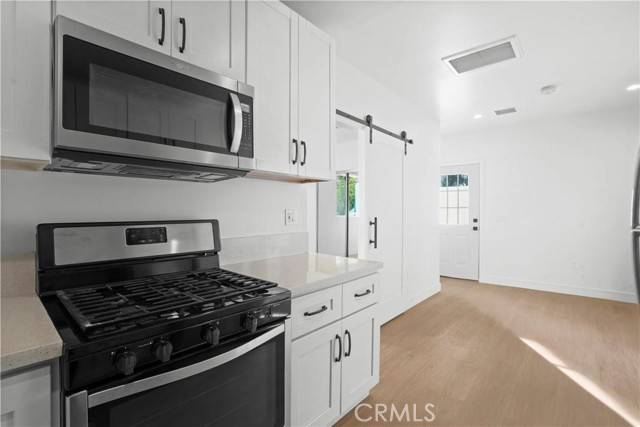 Tarzana (los Angeles), CA 91436,5501 Beckford