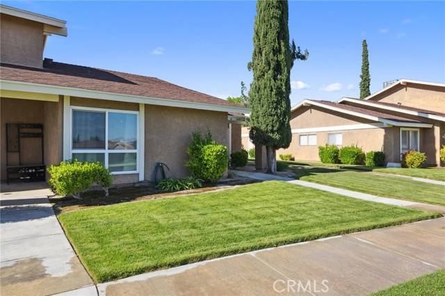 Lancaster, CA 93536,2865 W Avenue J4
