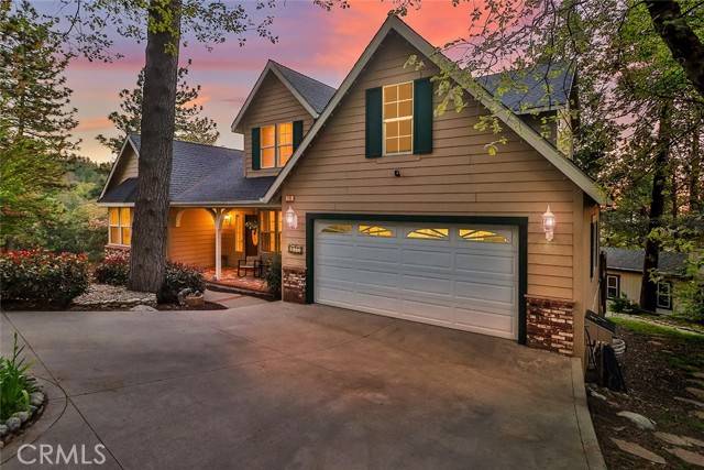 Crestline, CA 92325,176 Pine Ridge Road