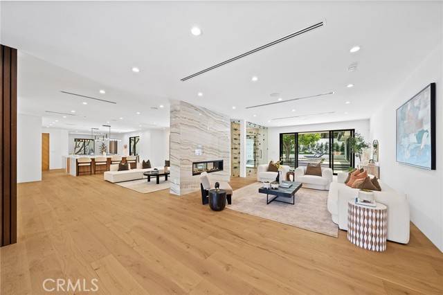 Woodland Hills (los Angeles), CA 91364,19750 Wells Drive