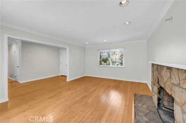 North Hollywood (los Angeles), CA 91605,13004 Lull Street