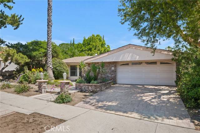 Granada Hills (los Angeles), CA 91344,17333 Bronte Place