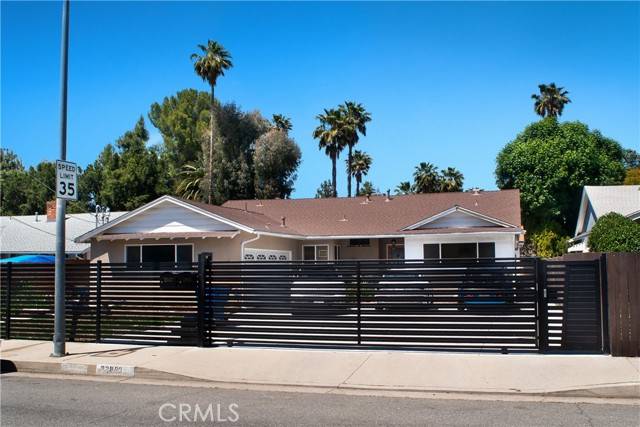 Woodland Hills (los Angeles), CA 91367,22821 Burbank Boulevard