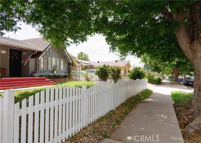 Canoga Park (los Angeles), CA 91304,8554 Owensmouth Avenue
