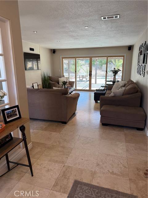 Canyon Country (santa Clarita), CA 91387,28726 Macklin Avenue