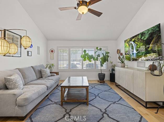 Saugus (santa Clarita), CA 91350,27214 Corry Place