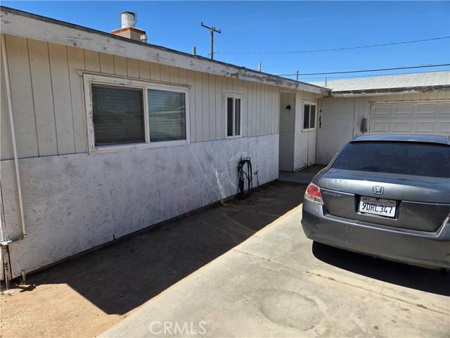 Hesperia, CA 92345,16366 Walnut Street
