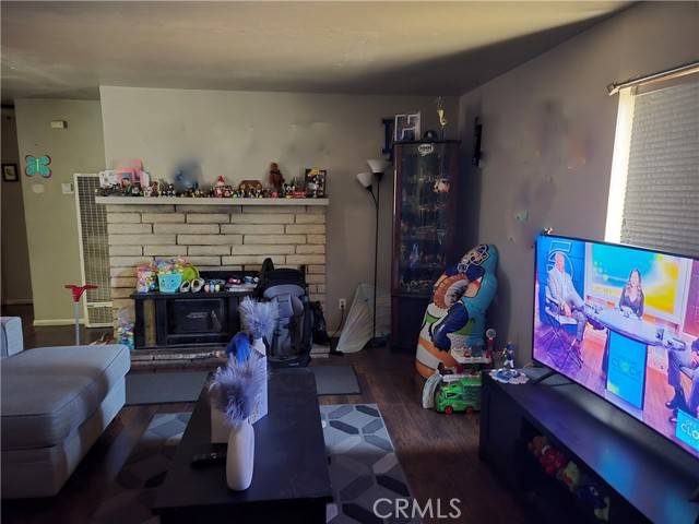 Hesperia, CA 92345,16366 Walnut Street