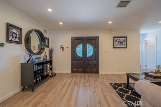 Northridge (los Angeles), CA 91343,16732 Lassen Street