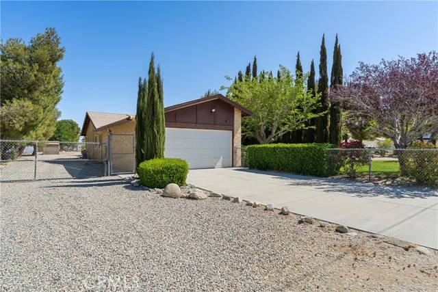 Palmdale, CA 93552,5819 E Avenue T8