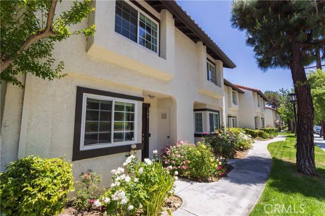 Calabasas, CA 91302,5538 Las Virgenes Road #142