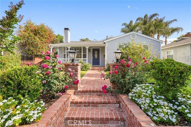 Woodland Hills (los Angeles), CA 91364,22055 Del Valle Street