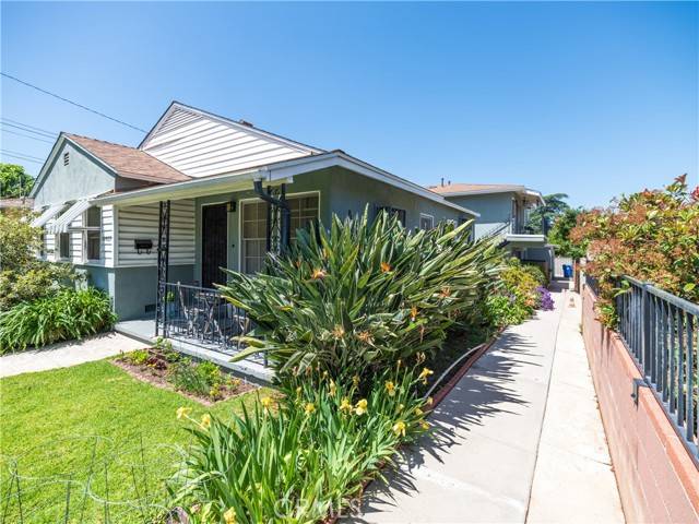 Sunland (los Angeles), CA 91040,10427 Oro Vista Avenue