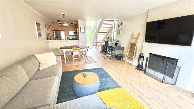 Culver City, CA 90230,5951 Canterbury Drive #17