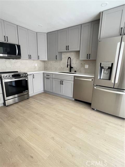 Northridge (los Angeles), CA 91324,9950 Reseda Boulevard #19