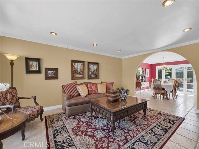 Thousand Oaks, CA 91362,3822 Sunset Knolls Drive