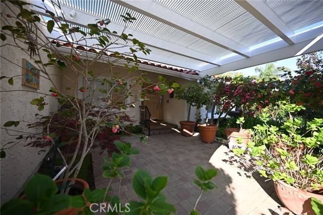 Westlake Village, CA 91361,1461 Flinton Court
