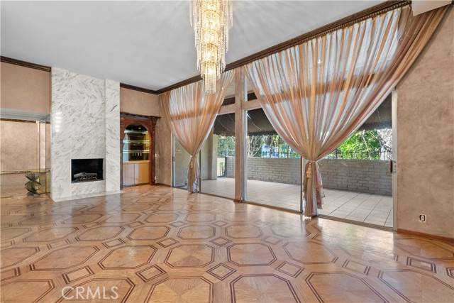 Encino (los Angeles), CA 91316,5282 Lindley Avenue