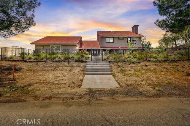 Castaic, CA 91384,30541 Remington Road