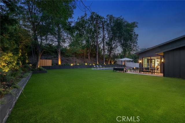 Woodland Hills (los Angeles), CA 91364,20215 Lorenzana Drive