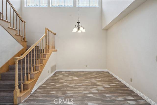 Calabasas, CA 91302,24687 Calle Largo