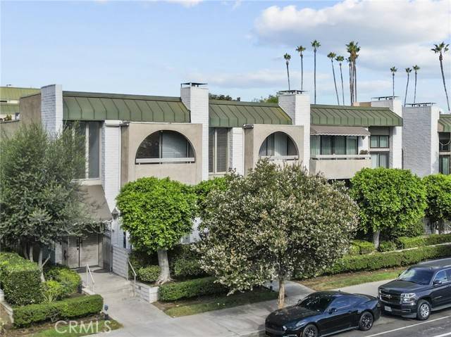 Encino (los Angeles), CA 91316,5305 White Oak Avenue #K