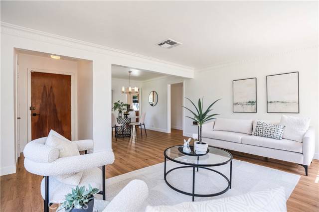 Valley Village, CA 91607,5450 Morella Avenue