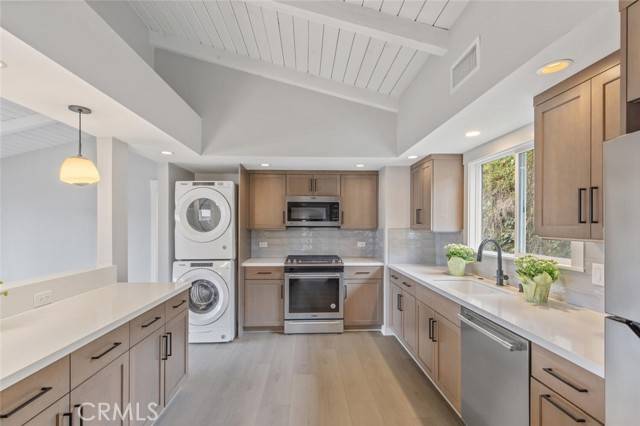 Thousand Oaks, CA 91362,50 Quinta Vista Drive