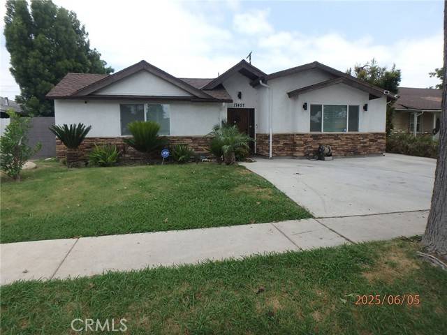 Van Nuys (los Angeles), CA 91406,17457 Covello Street