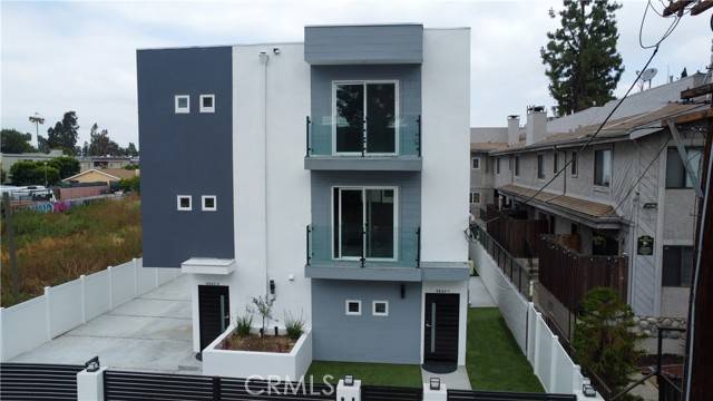 Los Angeles, CA 91406,6845 N Haskell Avenue #2