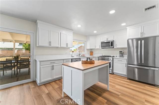 Simi Valley, CA 93063,1808 Fair Avenue