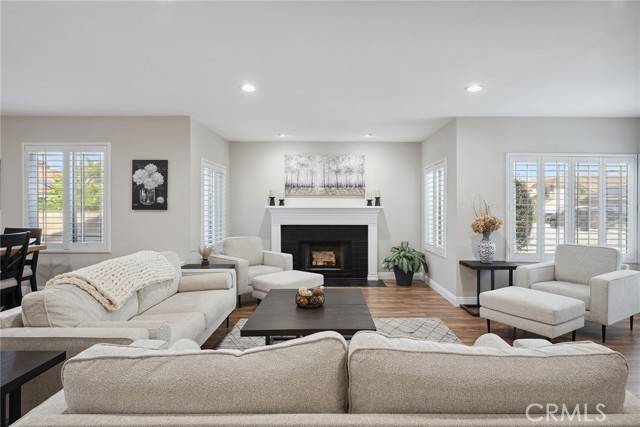 Moorpark, CA 93021,11533 Poppyglen Court