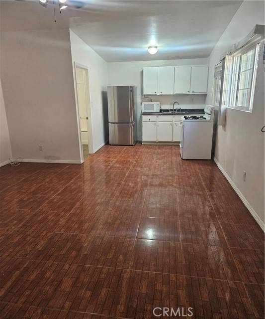 Northridge (los Angeles), CA 91325,17537 Tuba